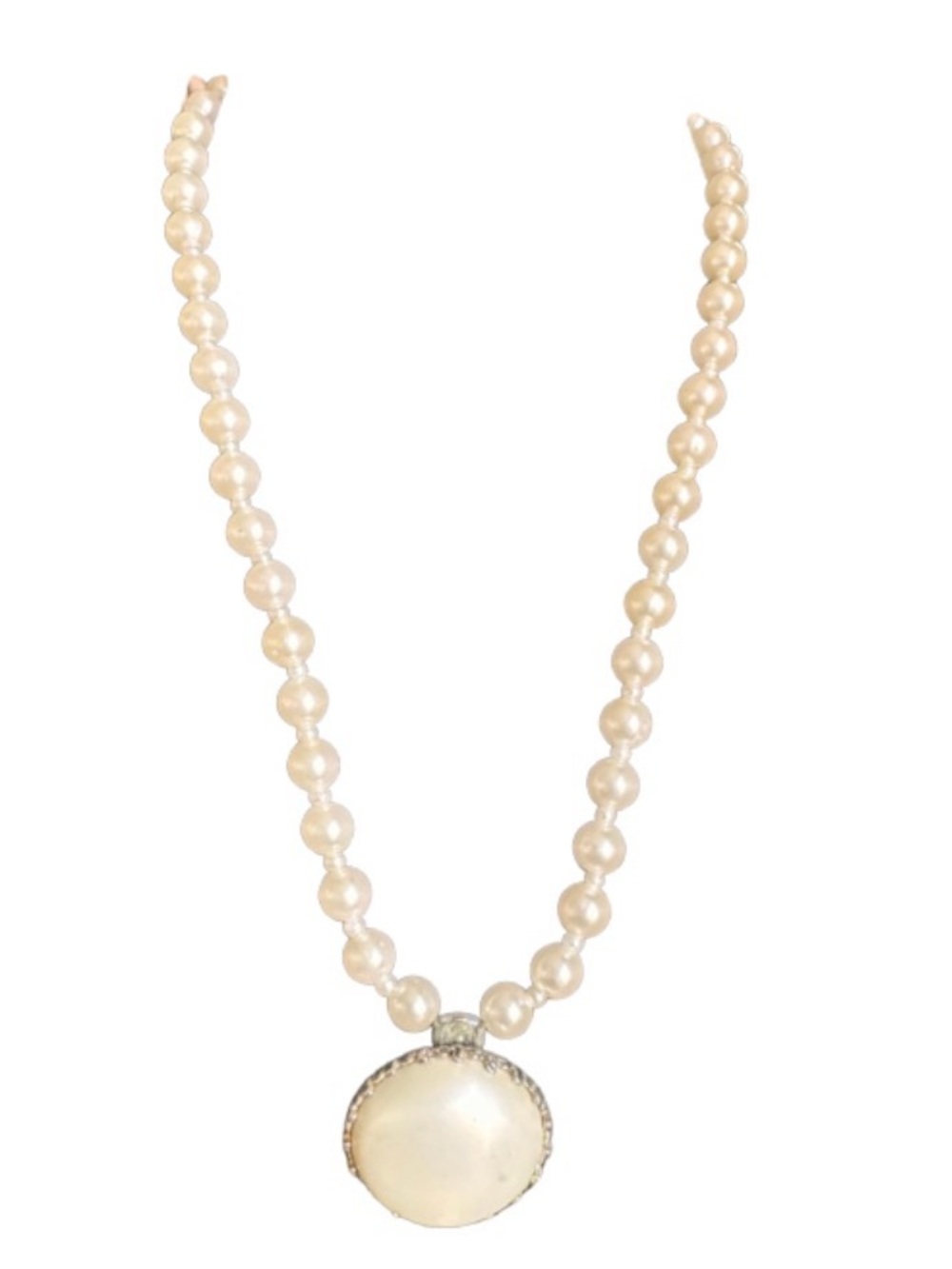 Vintage Faux Pearl Necklace with Prndant